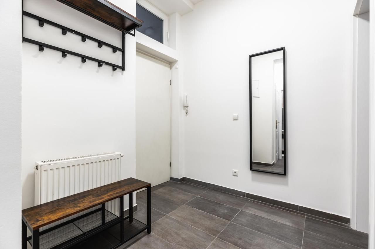 Apartment Stylish Designed In A Location Wien